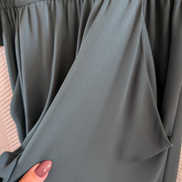 BCBGMaxAzria Brittni Chiffon Cape Dress Forest Green XS Split Back Wedding Guest - Picture 15 of 15